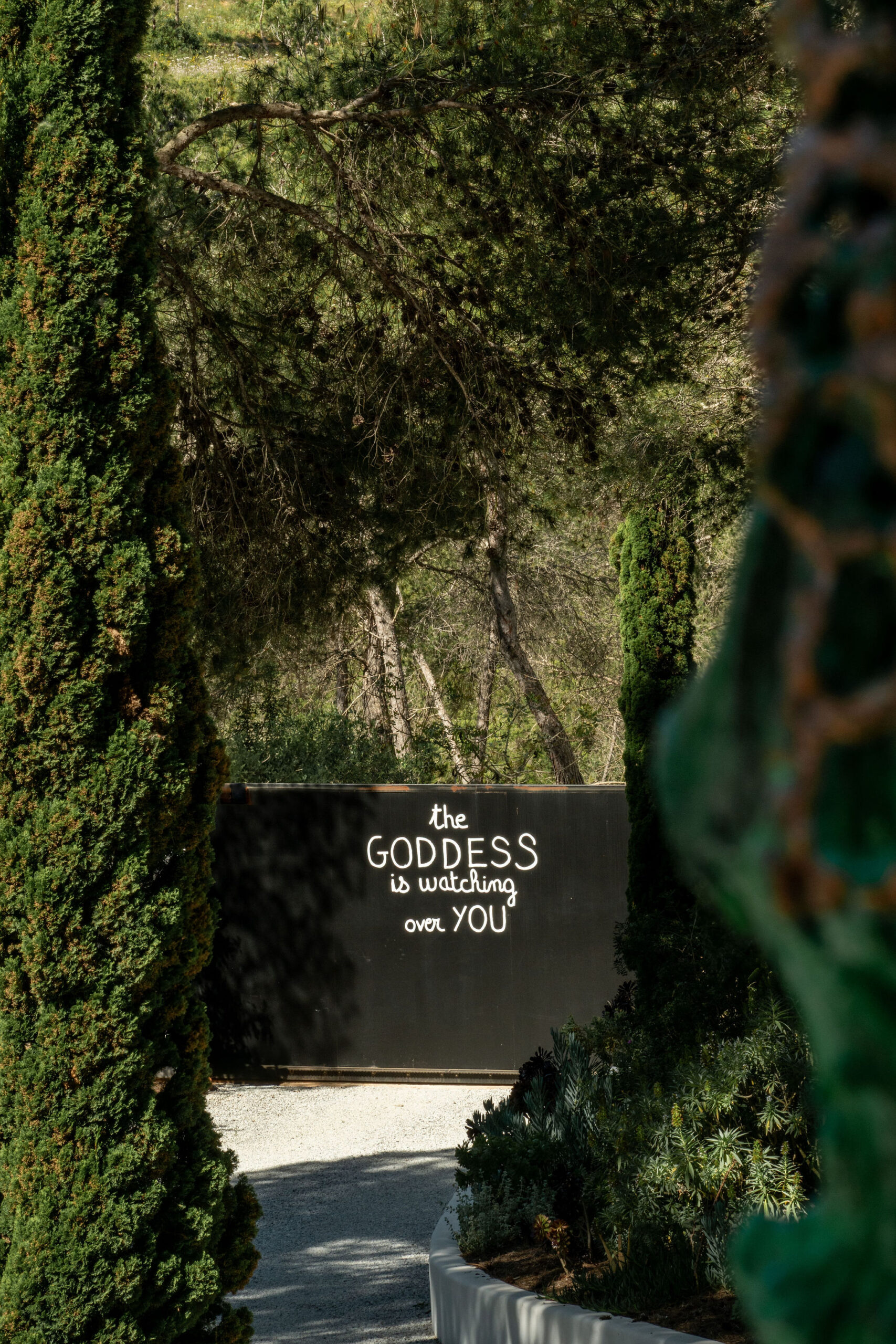 Paola-Hivelin_Sofia-Gomez-Fonzo-APR-51